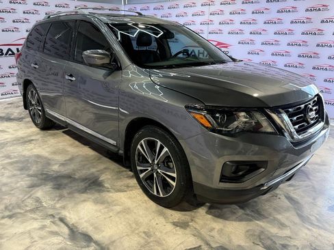 Used 2020 Nissan Pathfinder Platinum image 70
