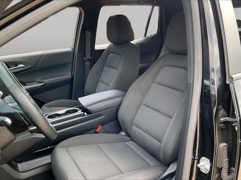 Used 2025 Chevrolet Equinox LT FWD image 9