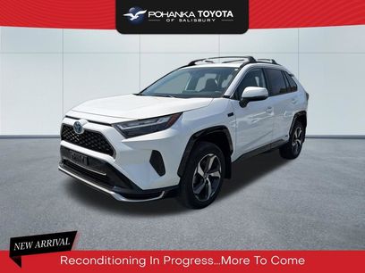 Used 2024 Toyota RAV4 SE w/ Weather & Moonroof Package