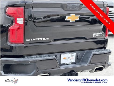 Used 2022 Chevrolet Silverado 1500 High Country w/ Technology Package AWD/4WD image 6
