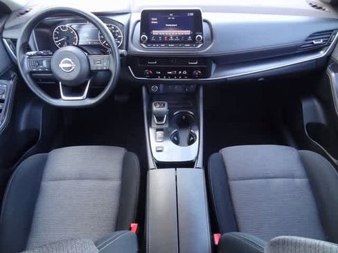 Used 2023 Nissan Rogue SV image 11