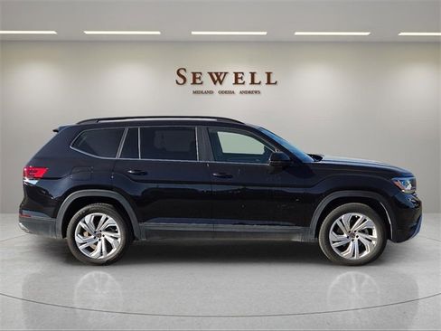 Used 2023 Volkswagen Atlas SE image 5