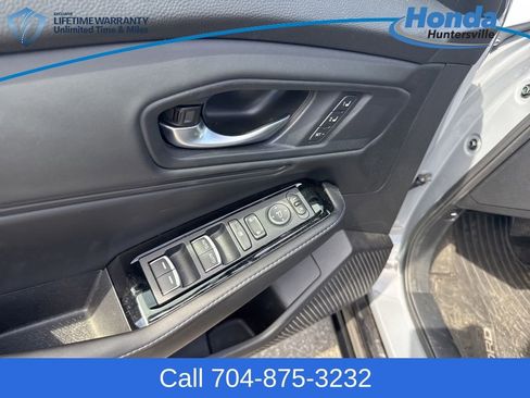 Used 2024 Honda Accord Touring image 21