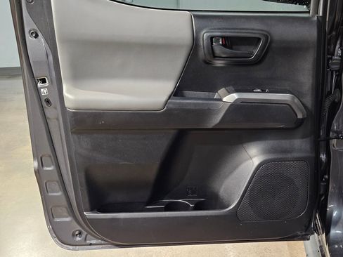Used 2019 Toyota Tacoma SR5 image 32