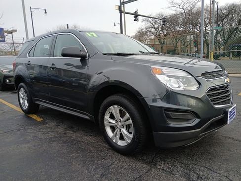 Used 2017 Chevrolet Equinox LS image 2
