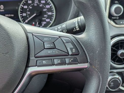 Used 2023 Nissan Sentra SV FWD image 17