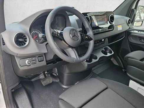 New 2026 Mercedes-Benz Sprinter 2500 image 9