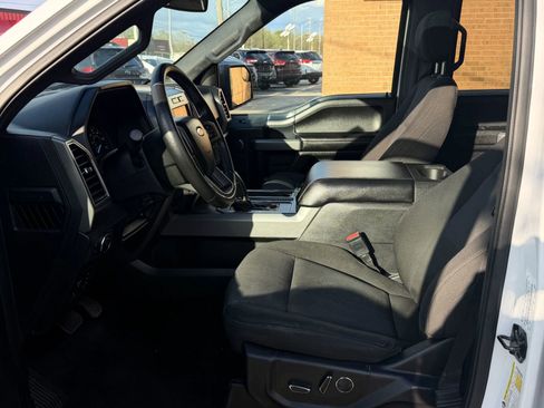 Used 2018 Ford F150 XLT w/ Equipment Group 302A Luxury AWD/4WD image 13