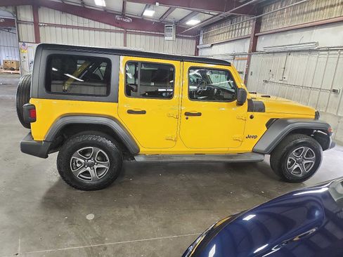 Used 2019 Jeep Wrangler Unlimited Sport S image 7