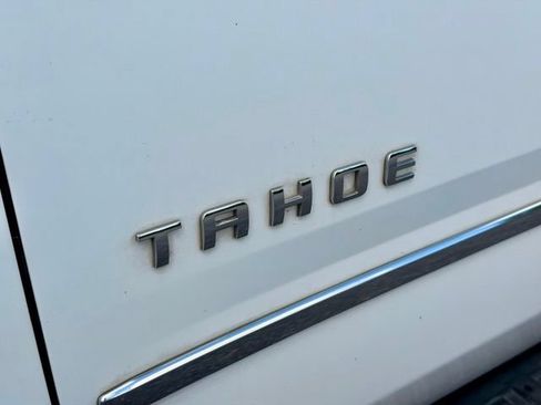 Used 2019 Chevrolet Tahoe LT w/ LT Signature Package RWD image 15