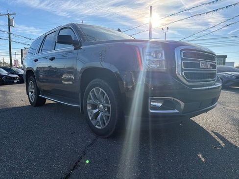 Used 2016 GMC Yukon SLT w/ Open Road Package image 3
