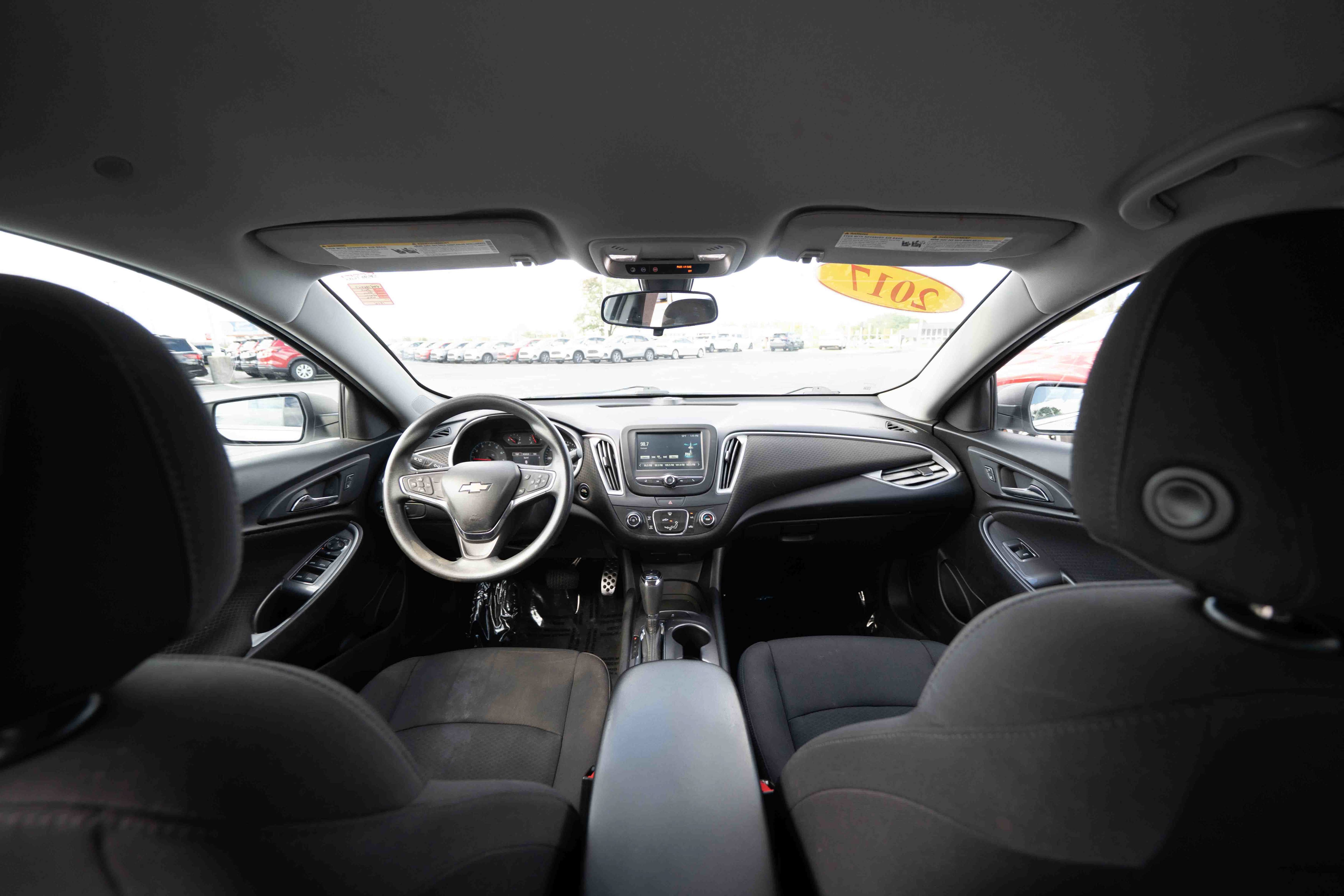 Used 2017 Chevrolet Malibu LS FWD image 19