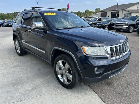 Used 2011 Jeep Grand Cherokee Overland AWD/4WD image 3