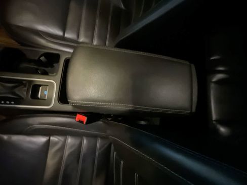 Used 2018 Ford Escape SEL image 20