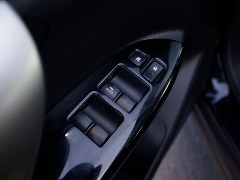 Used 2024 Mitsubishi Eclipse Cross LE AWD/4WD image 36