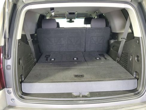 Used 2018 Chevrolet Tahoe LS w/ All-Season Package image 27