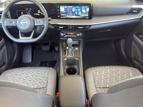 New 2026 Nissan Kicks SV image 38