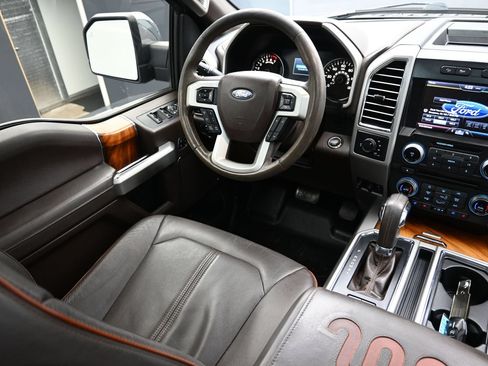 Used 2015 Ford F150 King Ranch w/ Equipment Group 601A Luxury AWD/4WD image 24