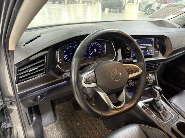 Used 2023 Volkswagen Jetta SEL FWD image 9