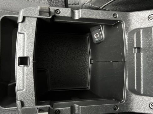 Used 2023 Jeep Wrangler Unlimited w/ Cold Weather Group image 35