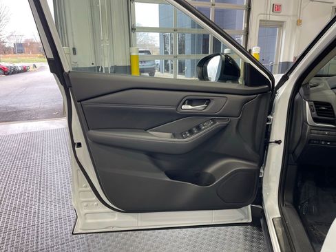 New 2026 Nissan Rogue Dark Armor image 18