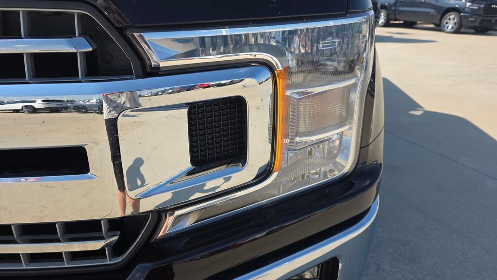 Used 2019 Ford F150 XLT w/ Equipment Group 302A Luxury AWD/4WD image 10