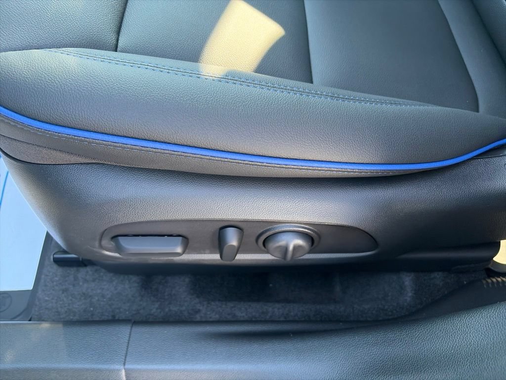 New 2026 Buick Envista Sport Touring w/ Convenience I Package FWD image 18
