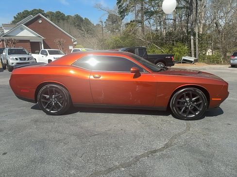 Used 2020 Dodge Challenger SXT w/ Blacktop Package RWD image 4
