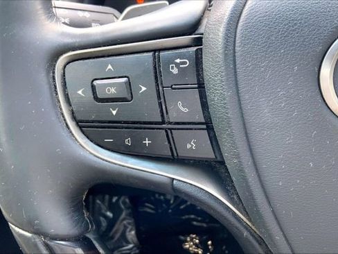 Used 2021 Lexus ES 250 w/ Premium Package image 17