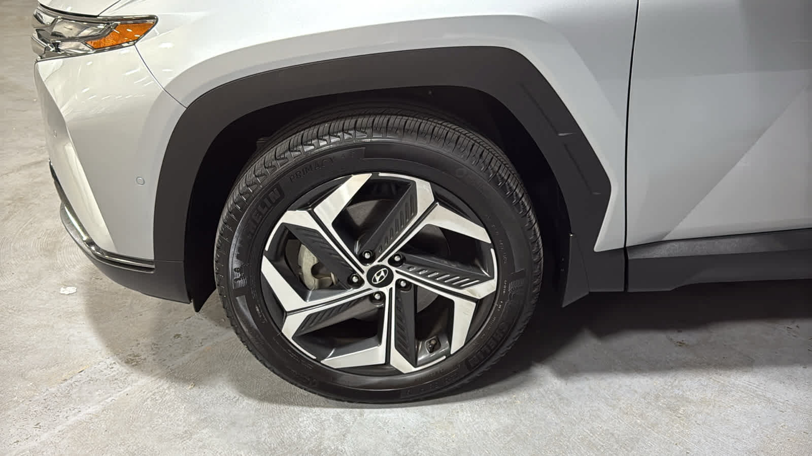 Used 2024 Hyundai Tucson Limited AWD/4WD image 8