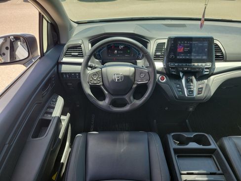 Used 2024 Honda Odyssey EX-L image 16