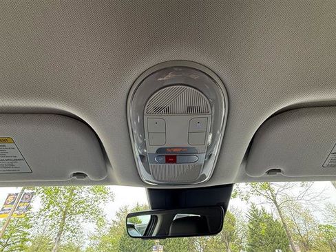Used 2025 Hyundai Ioniq 5 SEL RWD image 32