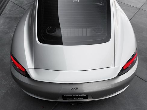 Certified 2018 Porsche 718 Cayman S image 28