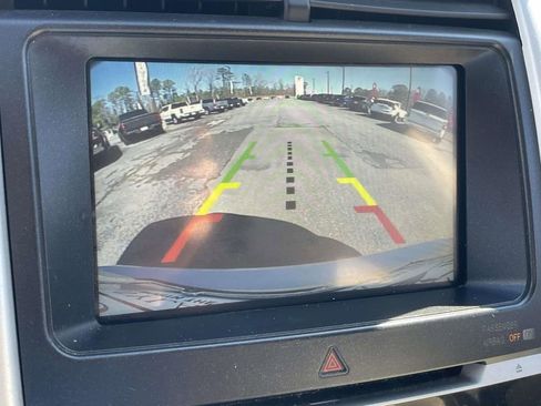 Used 2011 Ford Edge Limited image 21