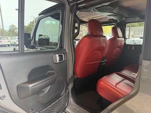 Used 2020 Jeep Gladiator Sport w/ Quick Order Package 24S image 36