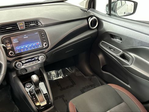 Used 2025 Nissan Versa SR image 27