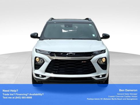 Used 2021 Chevrolet TrailBlazer RS w/ Convenience Package FWD image 2
