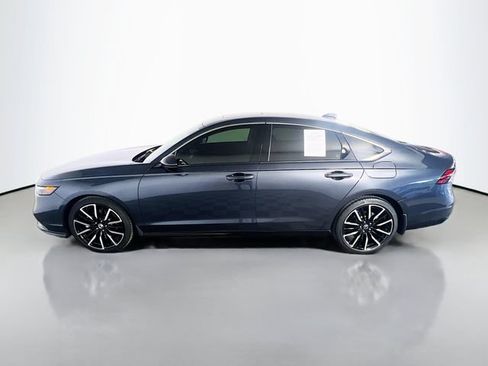 Used 2025 Honda Accord Touring image 5