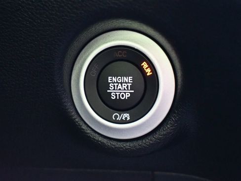 New 2026 Chrysler Voyager LX FWD image 16