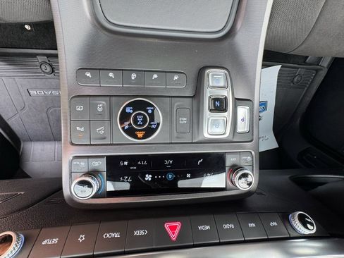 Used 2025 Hyundai Palisade Calligraphy AWD/4WD image 25