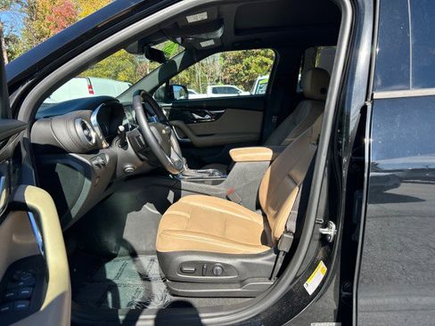 Used 2019 Chevrolet Blazer Premier w/ Sun and Wheels Package image 18