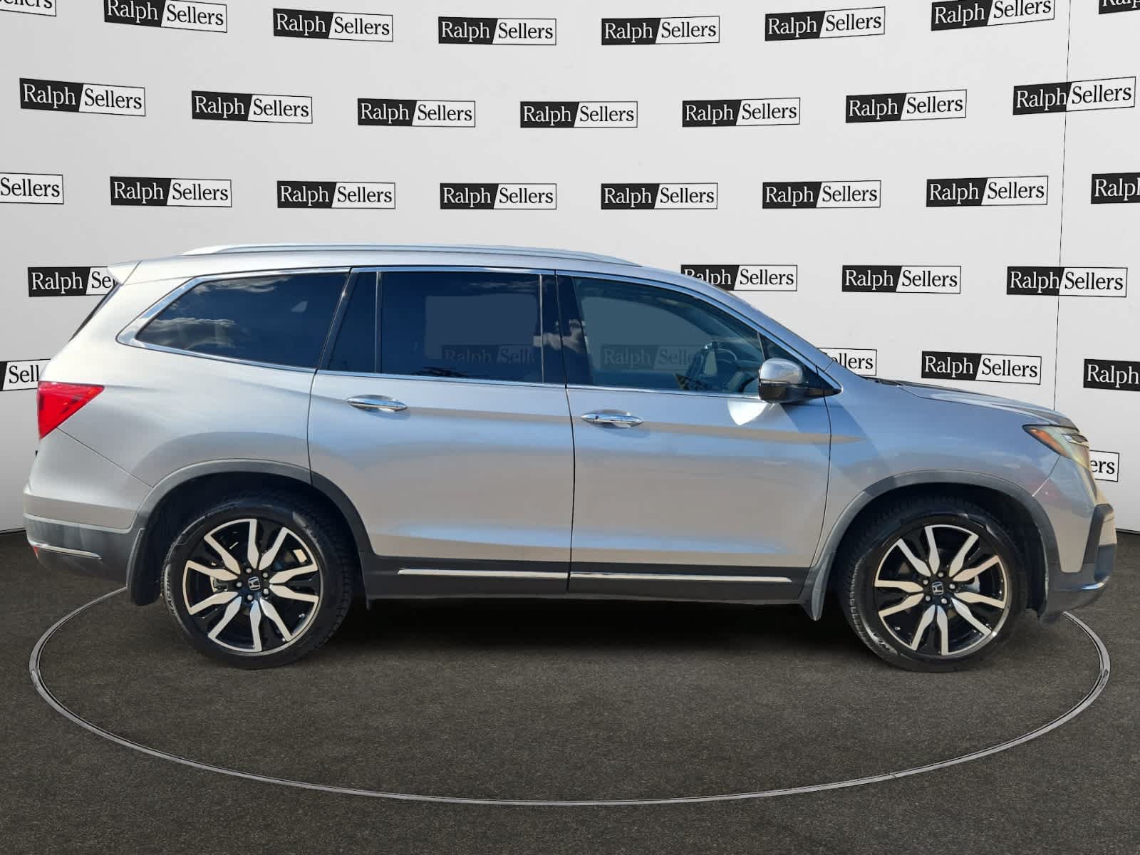 Used 2019 Honda Pilot Touring image 7