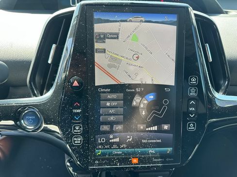 Used 2020 Toyota Prius Limited w/ Premium Convenience Package FWD image 12