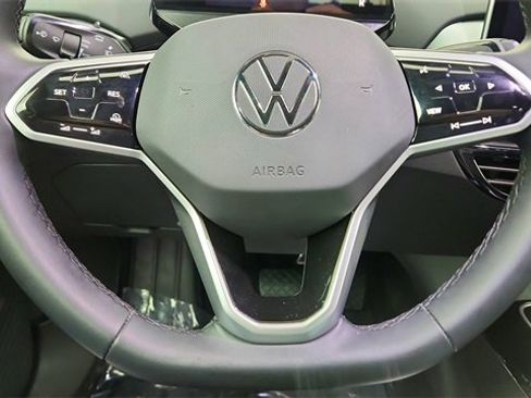 Used 2025 Volkswagen ID.4 Pro image 42