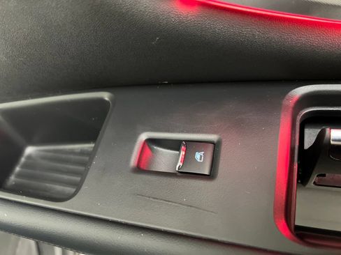Used 2025 Ford Expedition Tremor AWD/4WD image 29