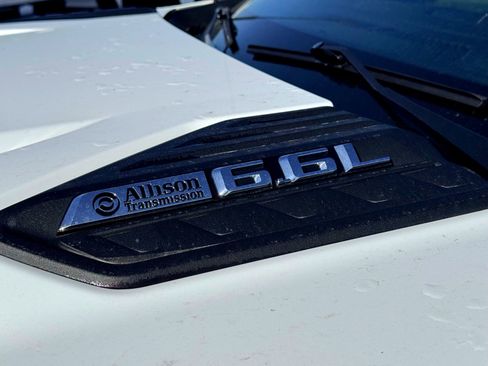 Used 2024 Chevrolet Silverado 3500 LTZ w/ LTZ Convenience Package image 3