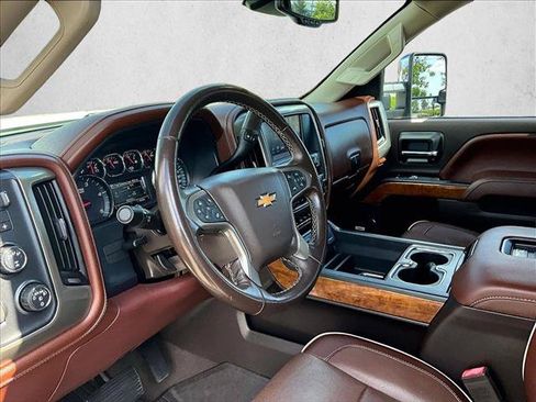 Used 2019 Chevrolet Silverado 2500 High Country w/ Duramax Plus Package AWD/4WD image 13