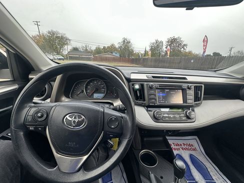 Used 2015 Toyota RAV4 XLE image 11