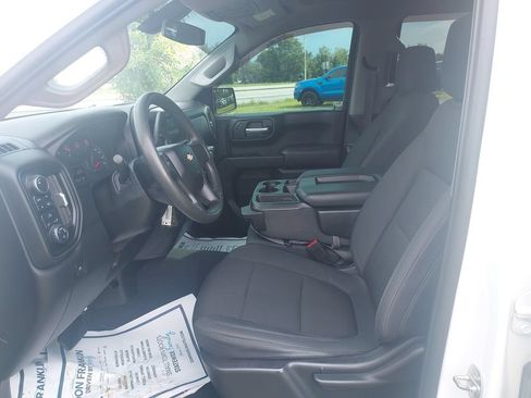 Used 2020 Chevrolet Silverado 1500 Custom w/ Custom Value Package AWD/4WD image 13