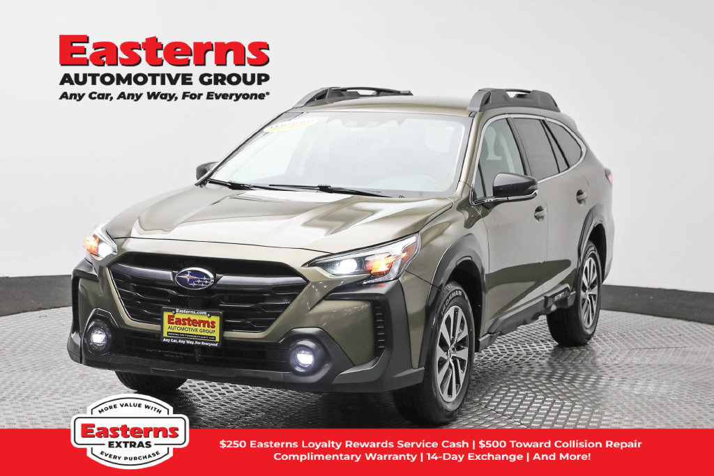 Used 2024 Subaru Outback Premium AWD/4WD image 1